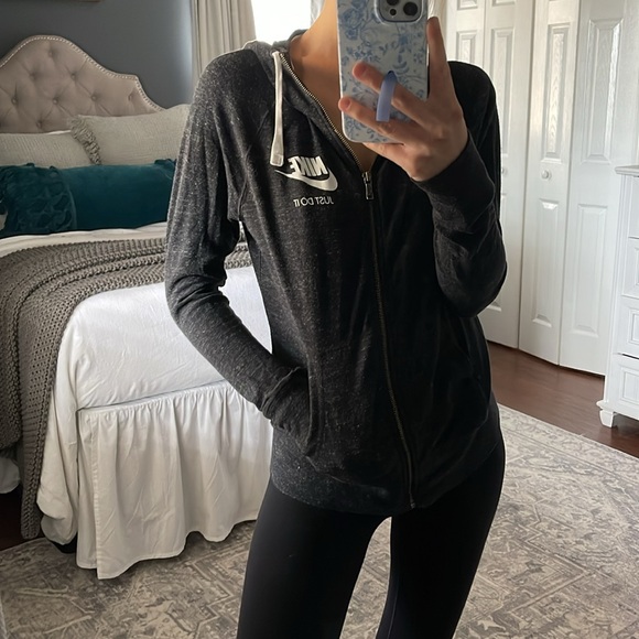 Nike jacket - Picture 1 of 2